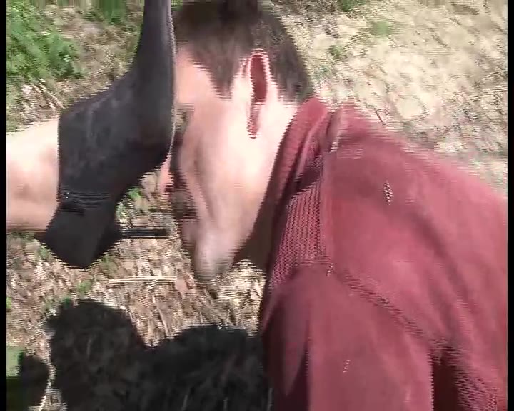 FootFetishAttitude mbrleelow2